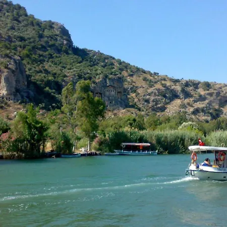 In Bb - Big Double Natural Conservation Area, Boutique With Pool بيت ضيافة *